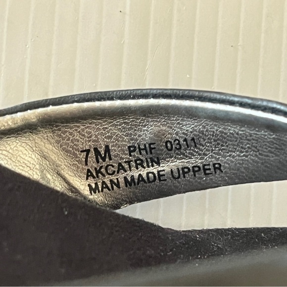 Anne Klein Catrin Black Flower Puff Slip On Thong Wedge Heel Sandal 7 - Picture 10 of 10